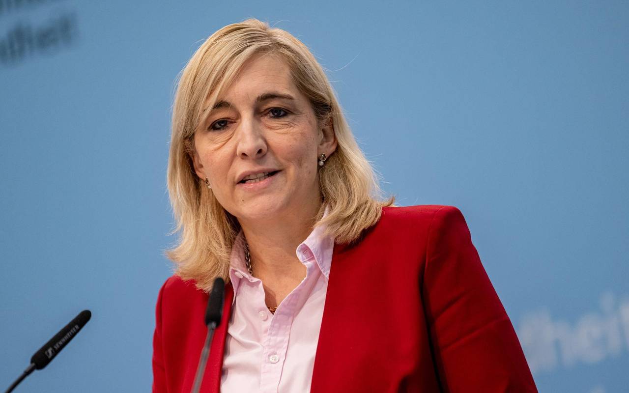 Gesundheitsministerin Warken