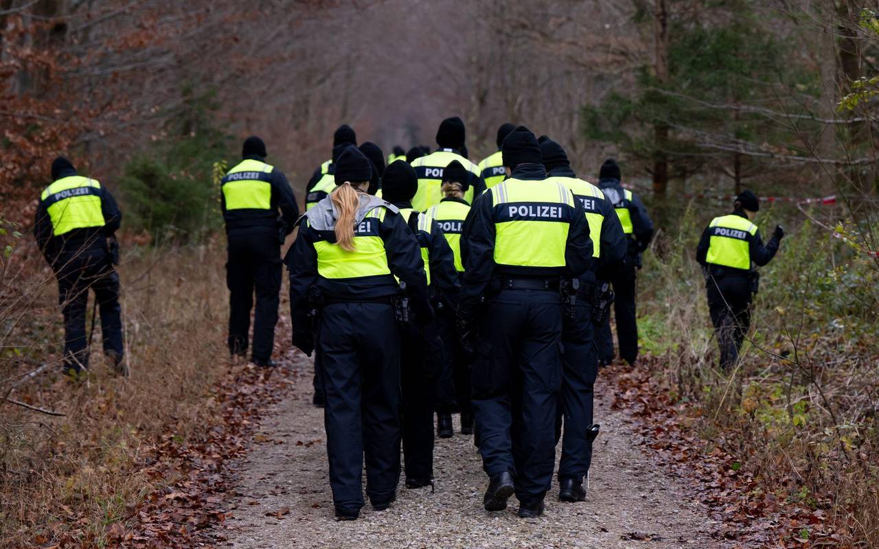 Nach dem Fund einer Frauenleiche im Wald bei München