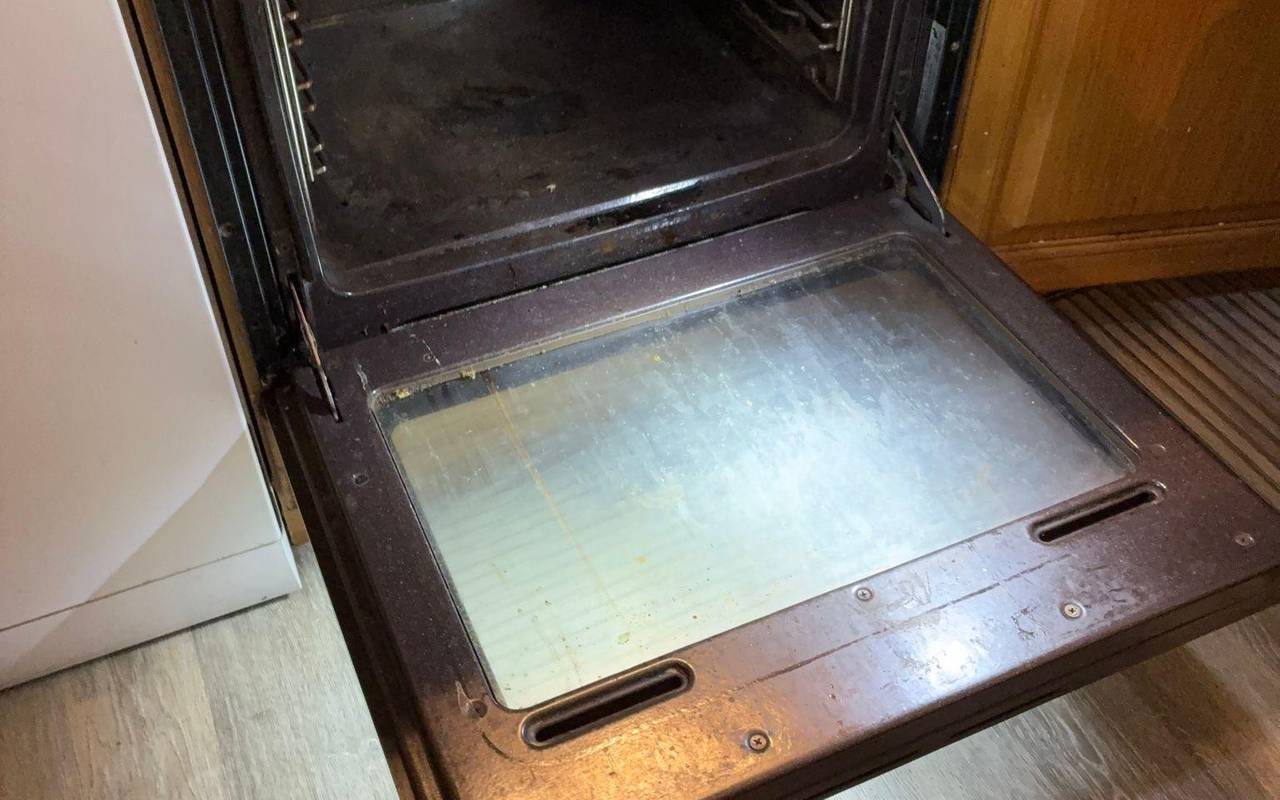 Neunjähriger bringt Thermometer in Ofen zur Explosion