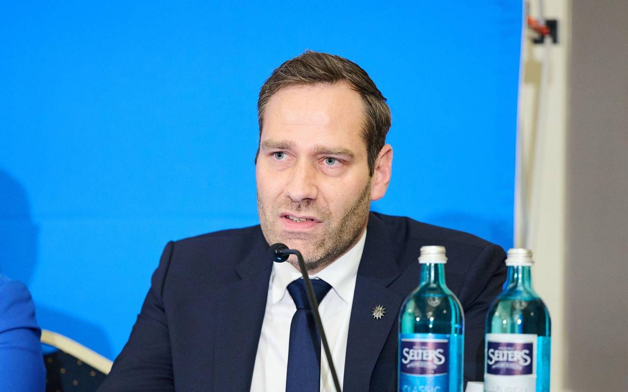 Taser für die Polizei - GdP-Bundesvorsitzender Jochen Kopelke