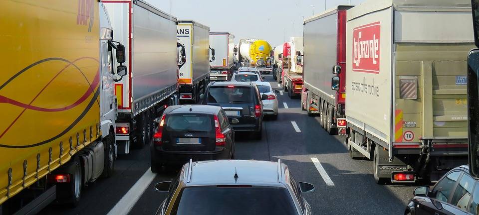 Staugefahr wegen Markierungsarbeiten auf A4 nach Köln