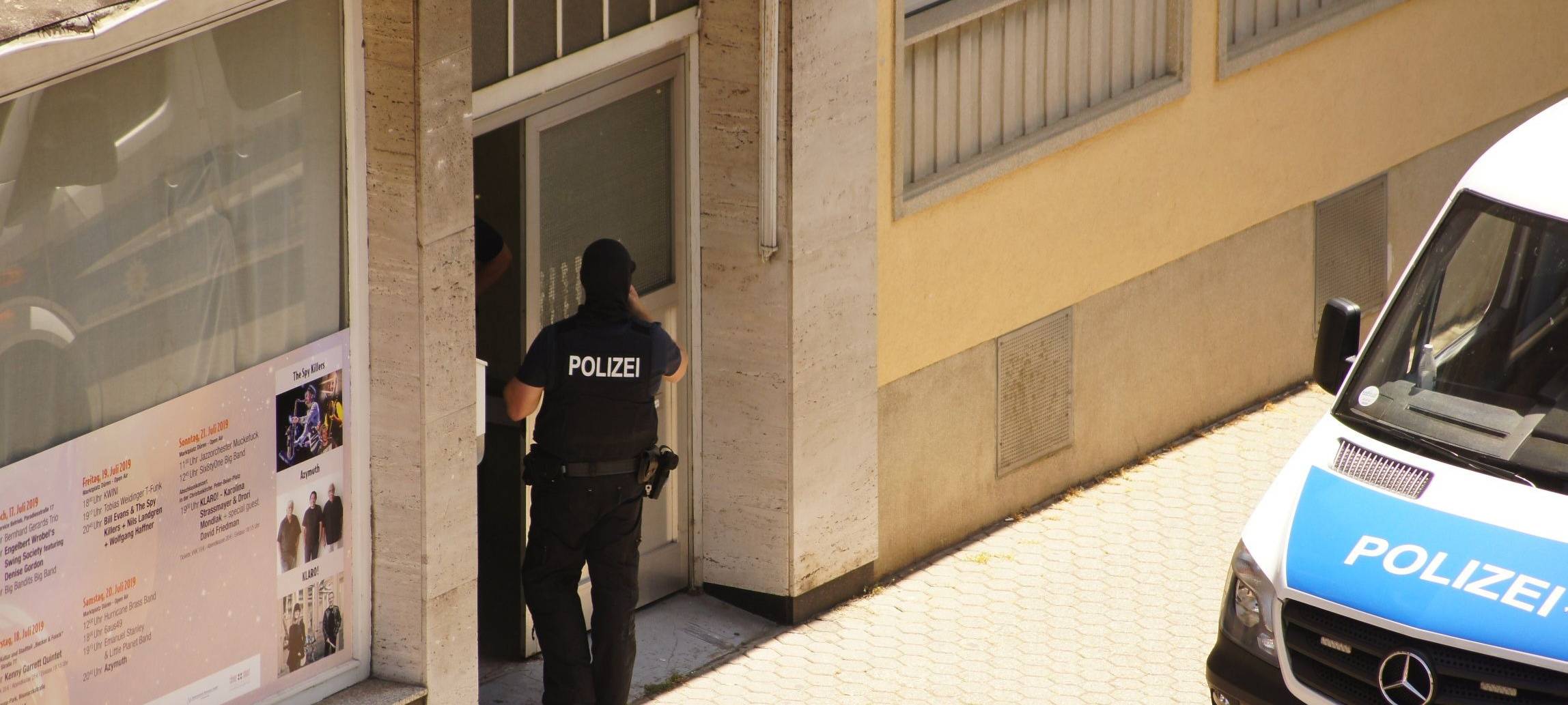 Nach dem Fund einer Handgranate
