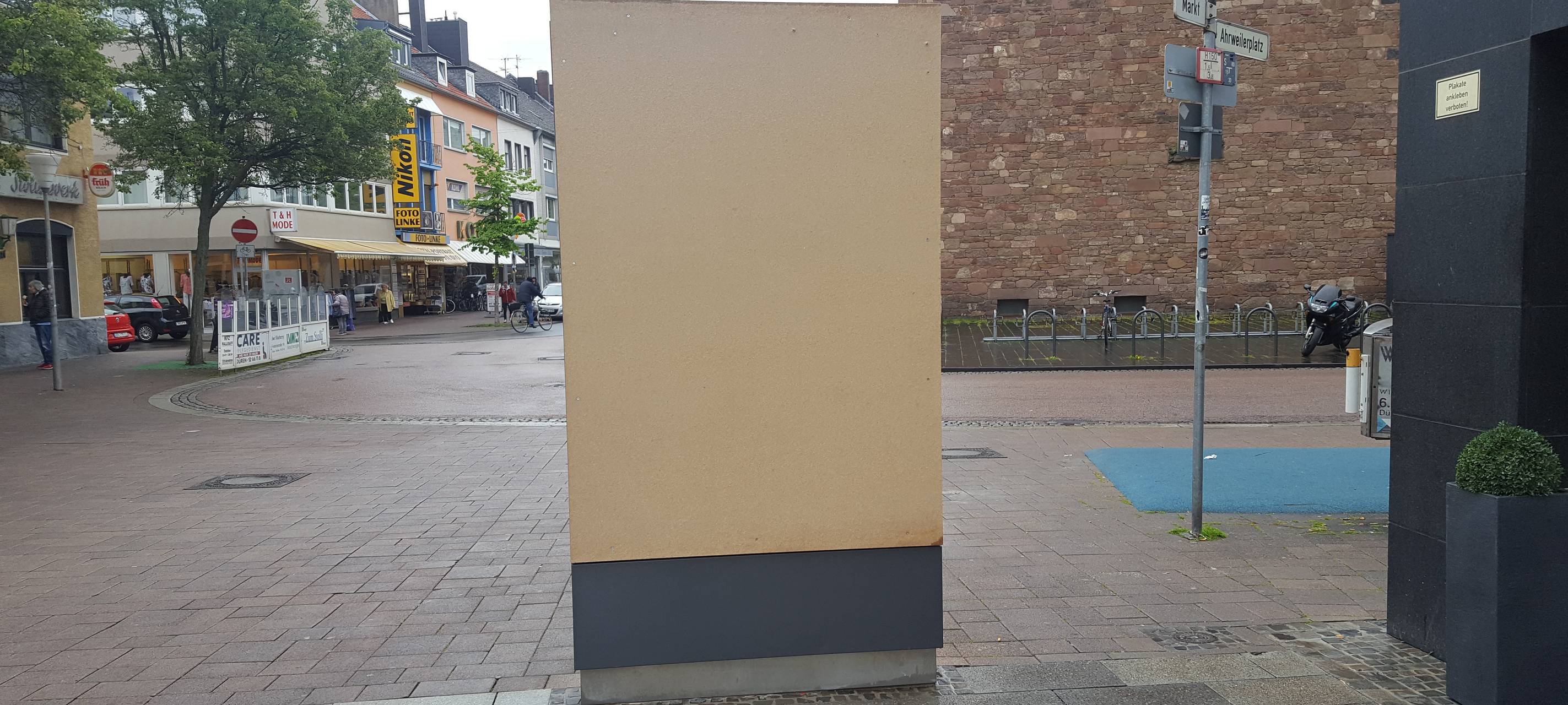 Dürener Werbetafeln seit Monaten kaputt