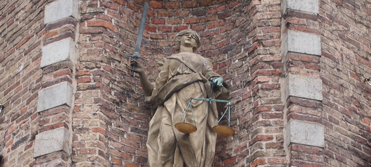 Dürenerin wegen versuchter Tötung ihres Sohnes verurteilt