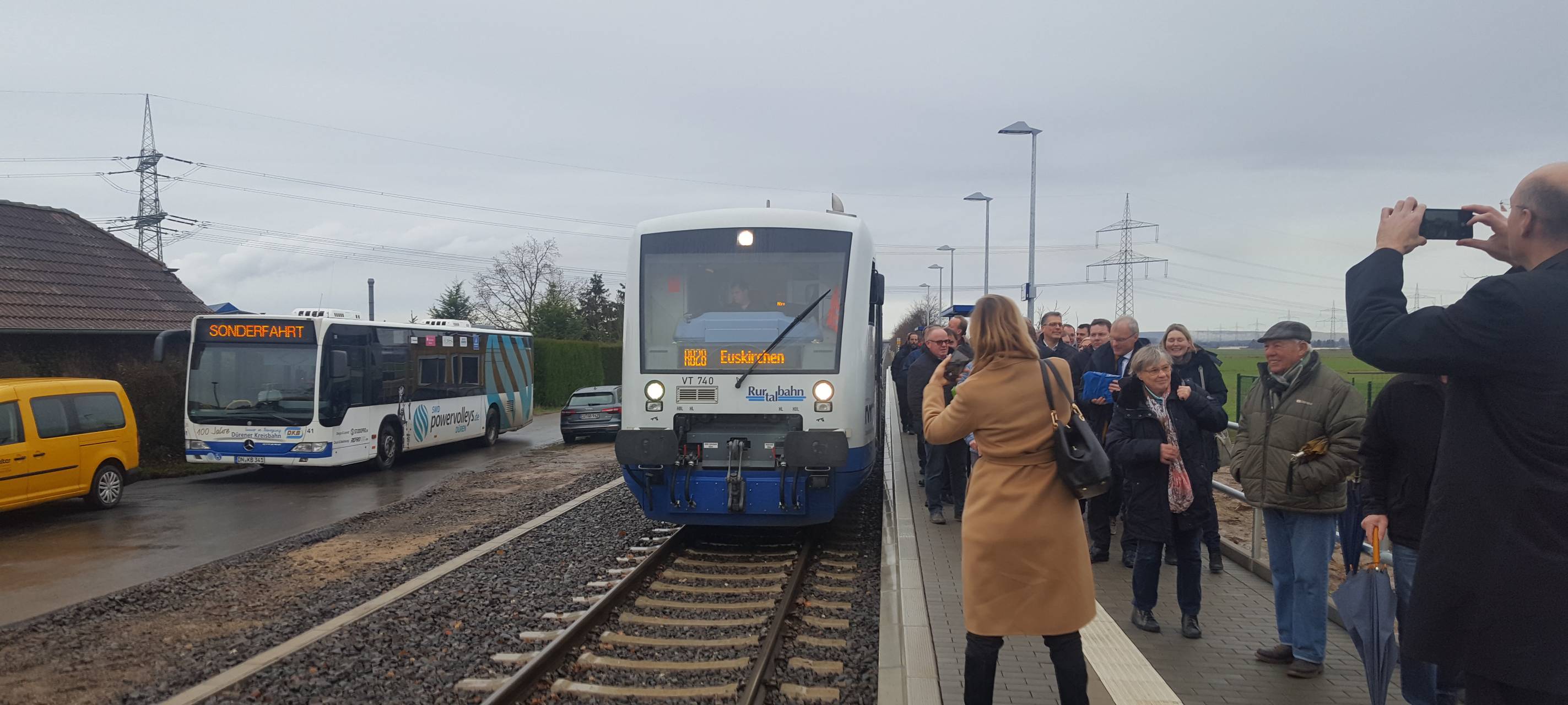 Bördebahn fährt wieder im Stundentakt