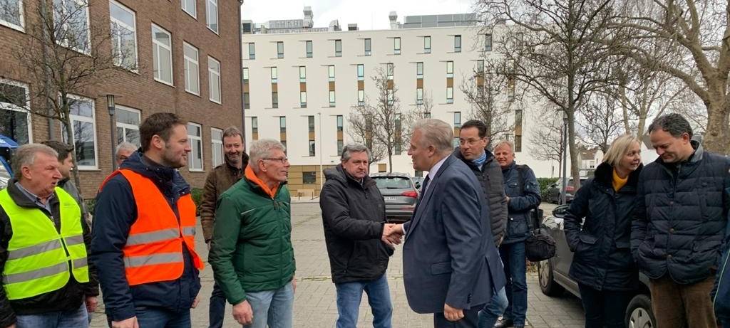 Landwirte veranstalten Hupkonzert am Kreishaus