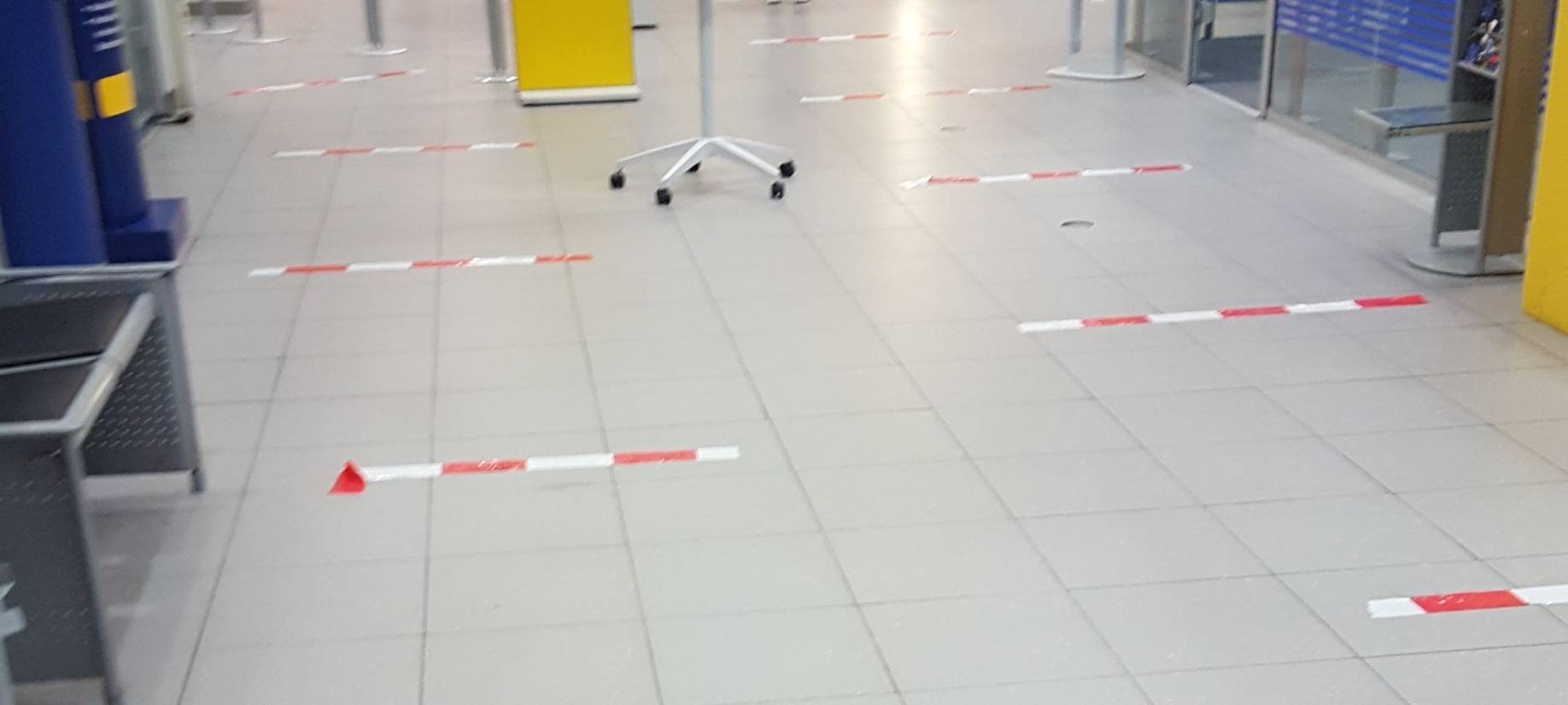 Abstand halten auch beim Einkauf