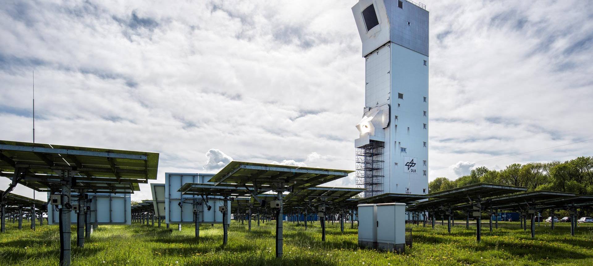 Zweiter Jülicher Solarturm in Betrieb