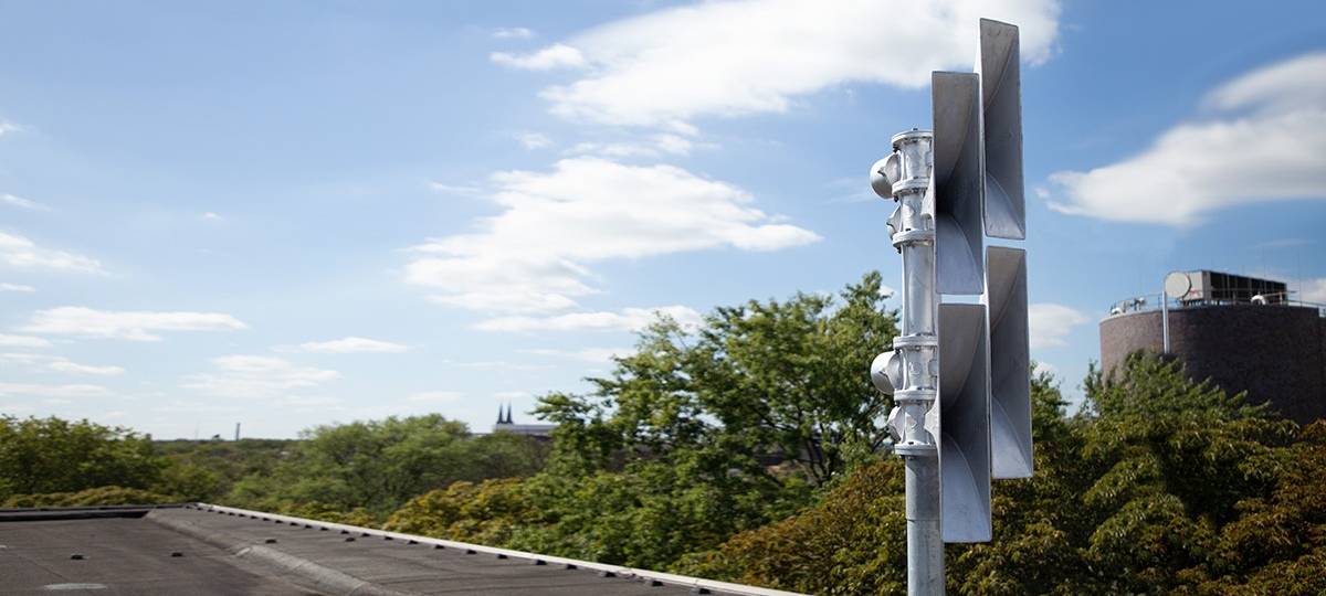 Warntag mit Sirenen und Lautsprecherwagen