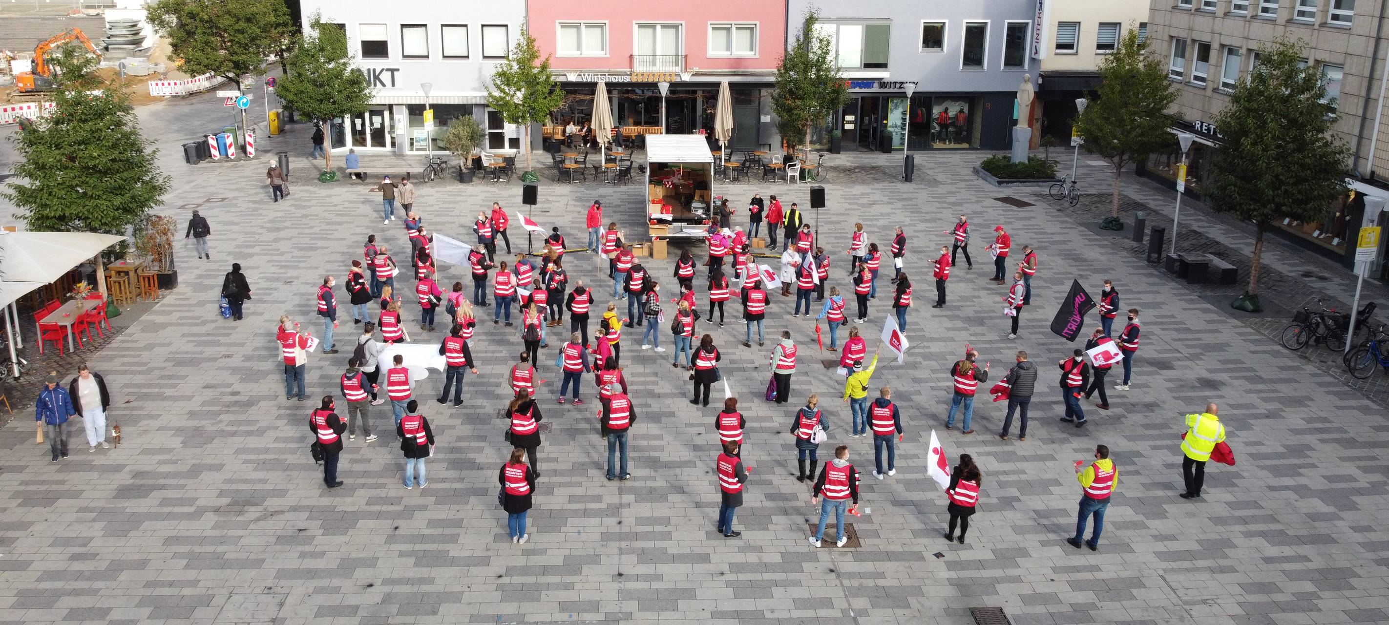 Warnstreik am Markplatz in Düren