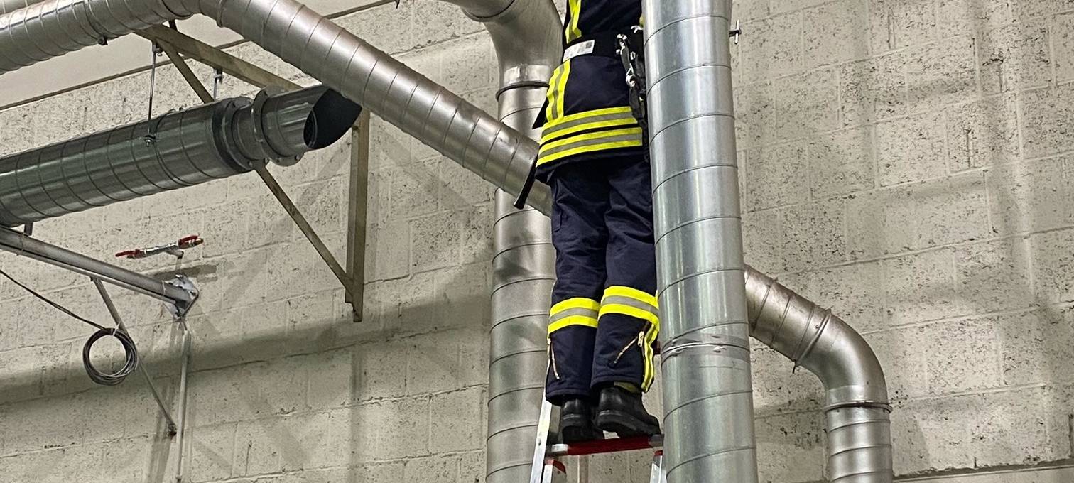 Feuer an einer Absauganlage in Düren