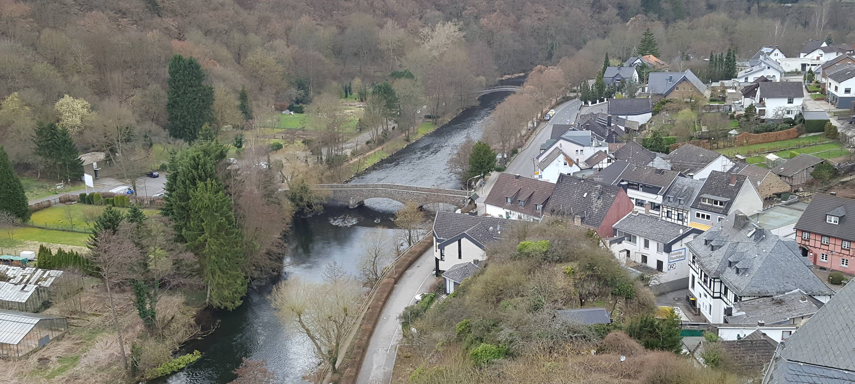 Viel Wasser in der Rur