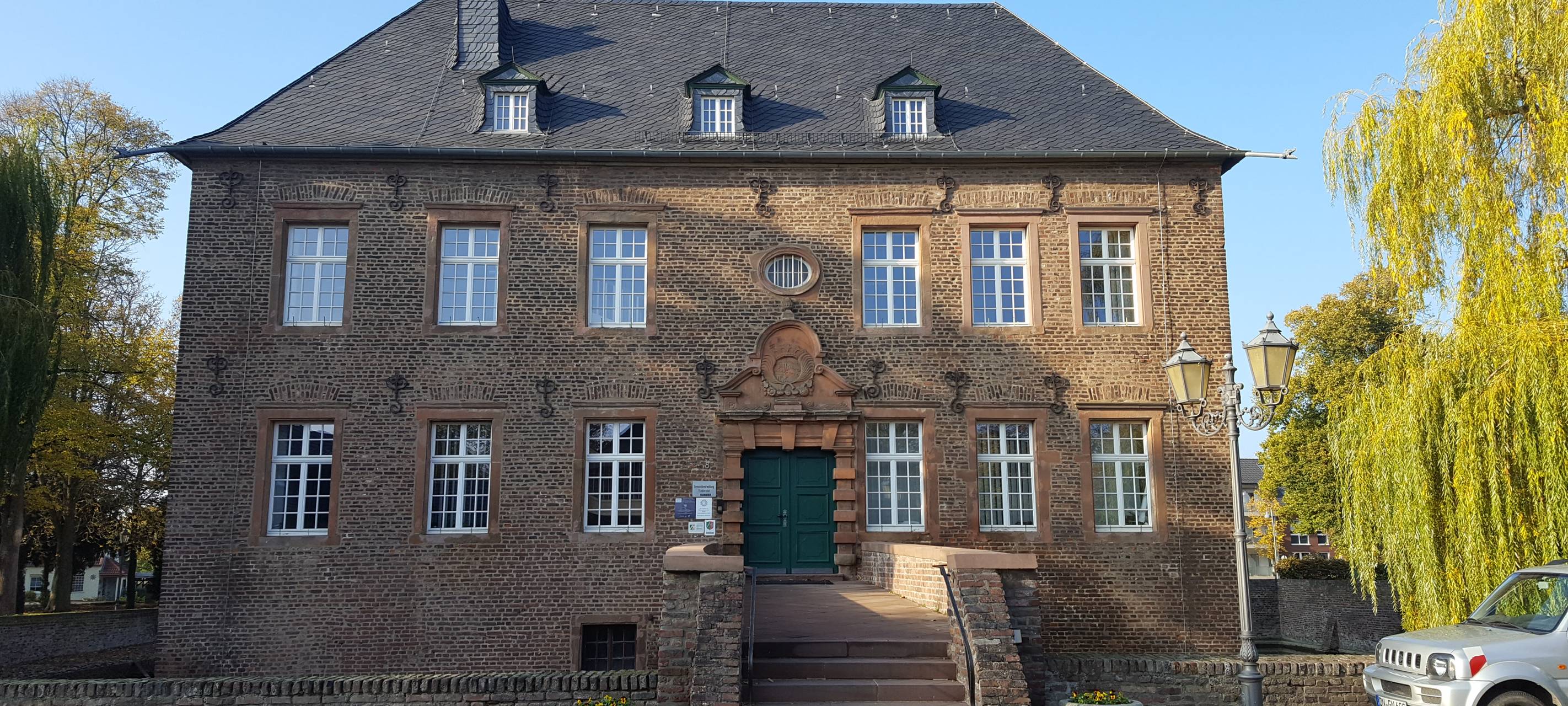 Gemeinde Niederzier saniert Verwaltungsgebäude