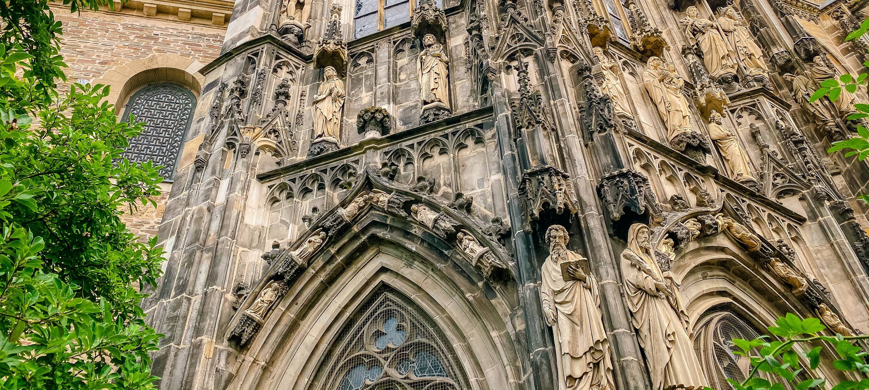 Bistum Aachen im Plus