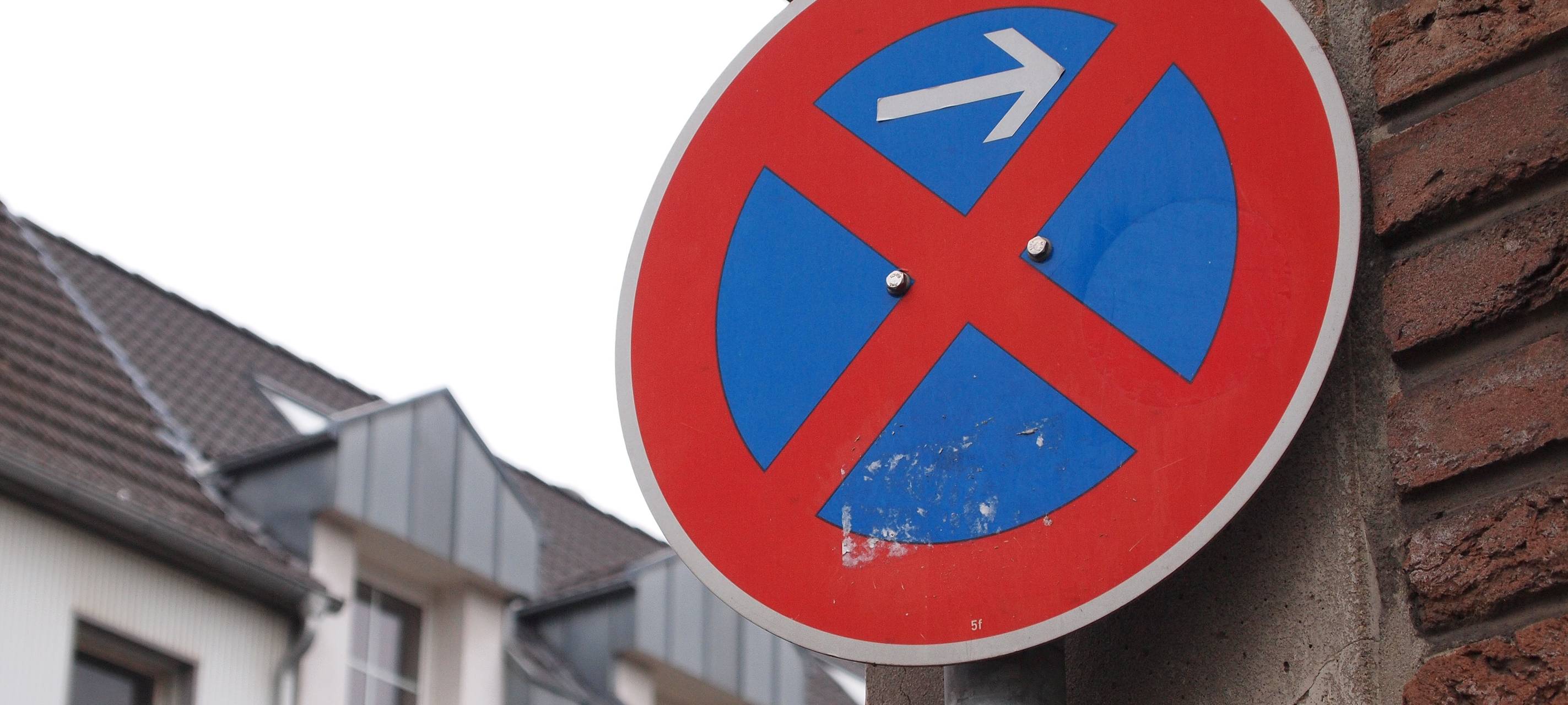 Düren: Temporäres Halteverbot rechtzeitig anmelden