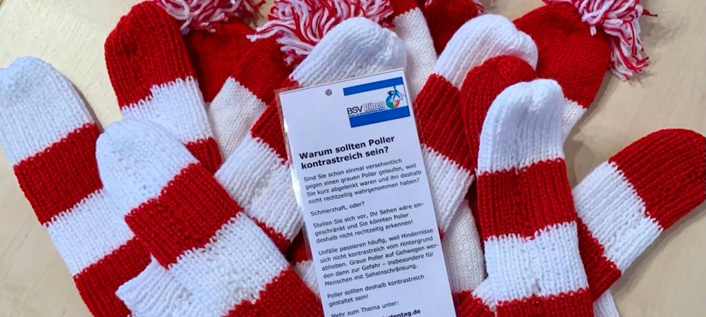 "Pollermützen"-Aktion in Jülich und Düren
