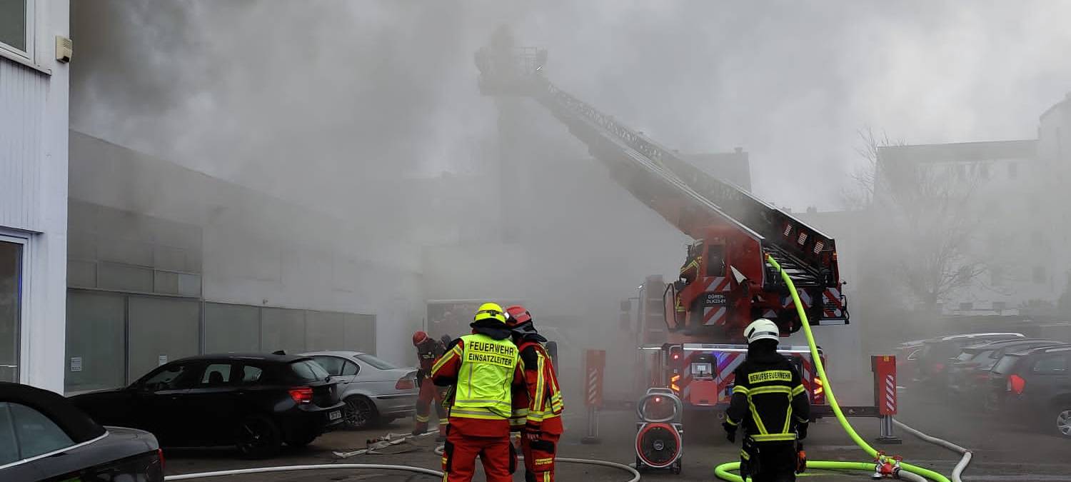 Feuerwehreinsatz am Friedrich-Ebert-Platz