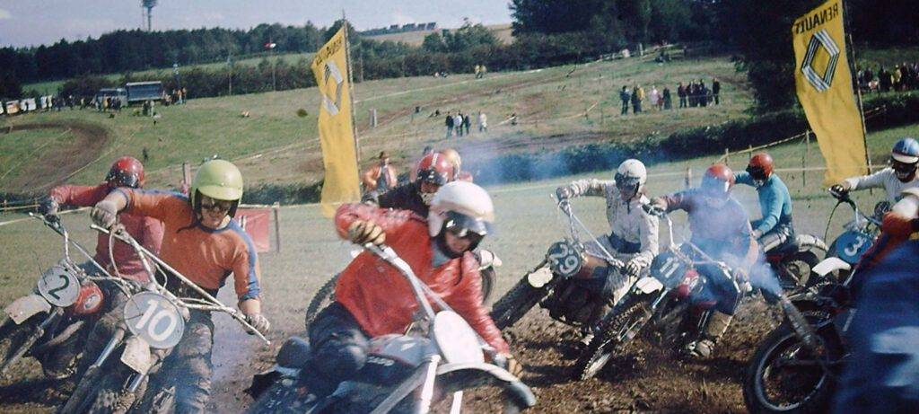 Biker helfen Flutopfern