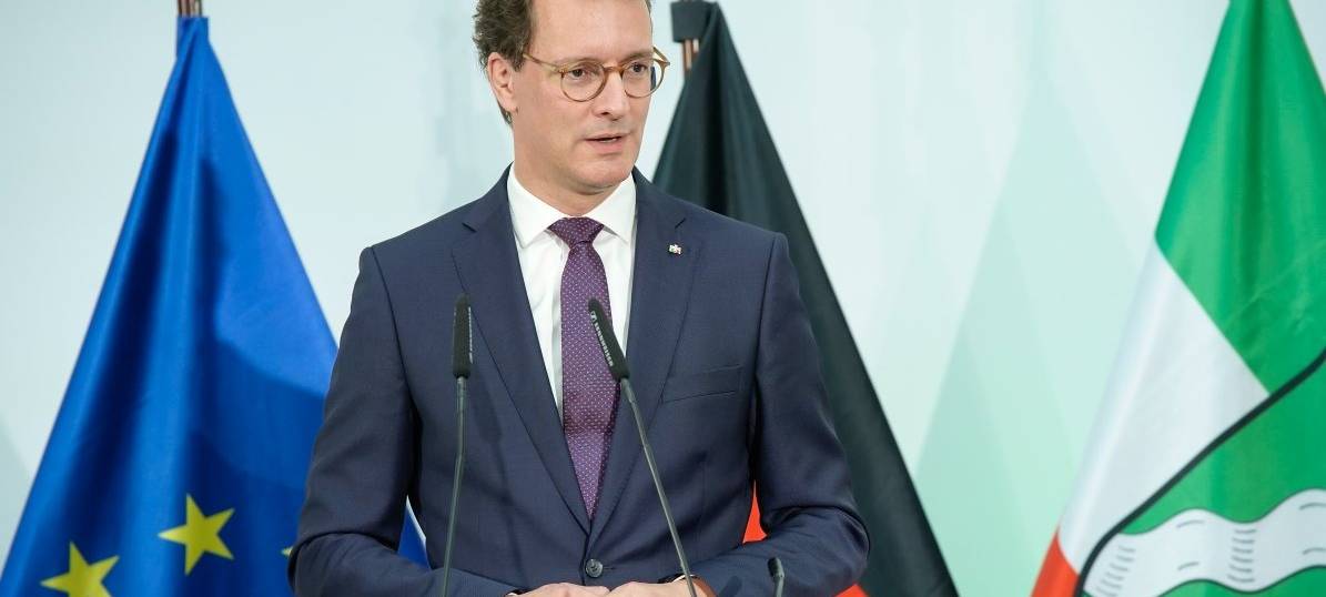 Wüst fordert in Nörvenich mehr Geld für die Bundeswehr