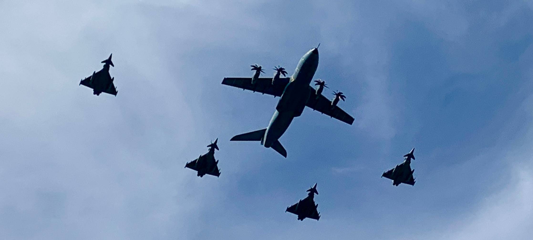 Wüst verabschiedet Flieger