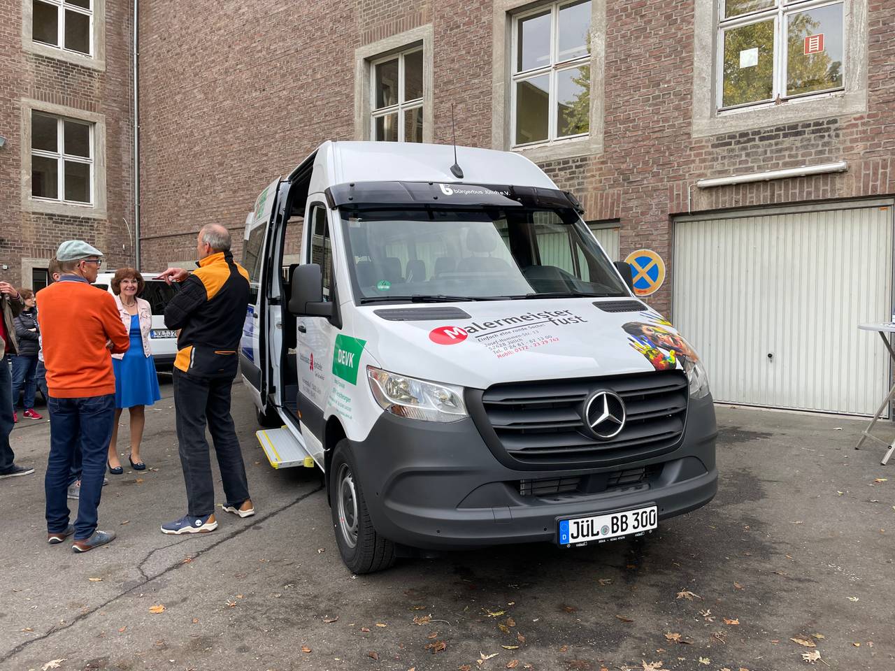 Neuer Bürgerbus angeschafft - Radio Rur