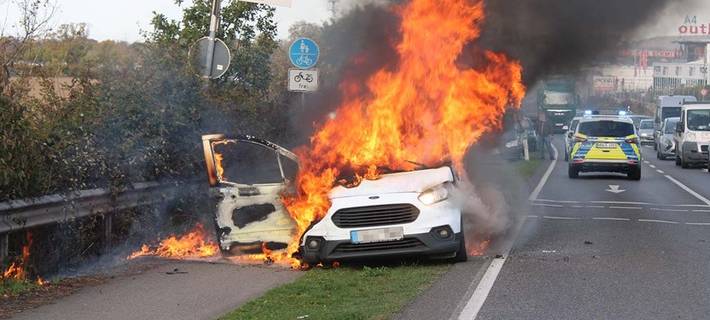 Auto brennt aus