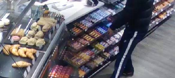 Fahndung nach Tankstellenräubern