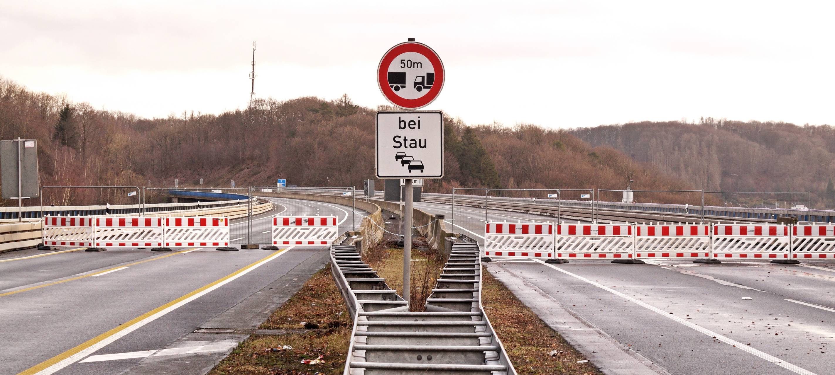 A44 vollgesperrt ab 18 Uhr