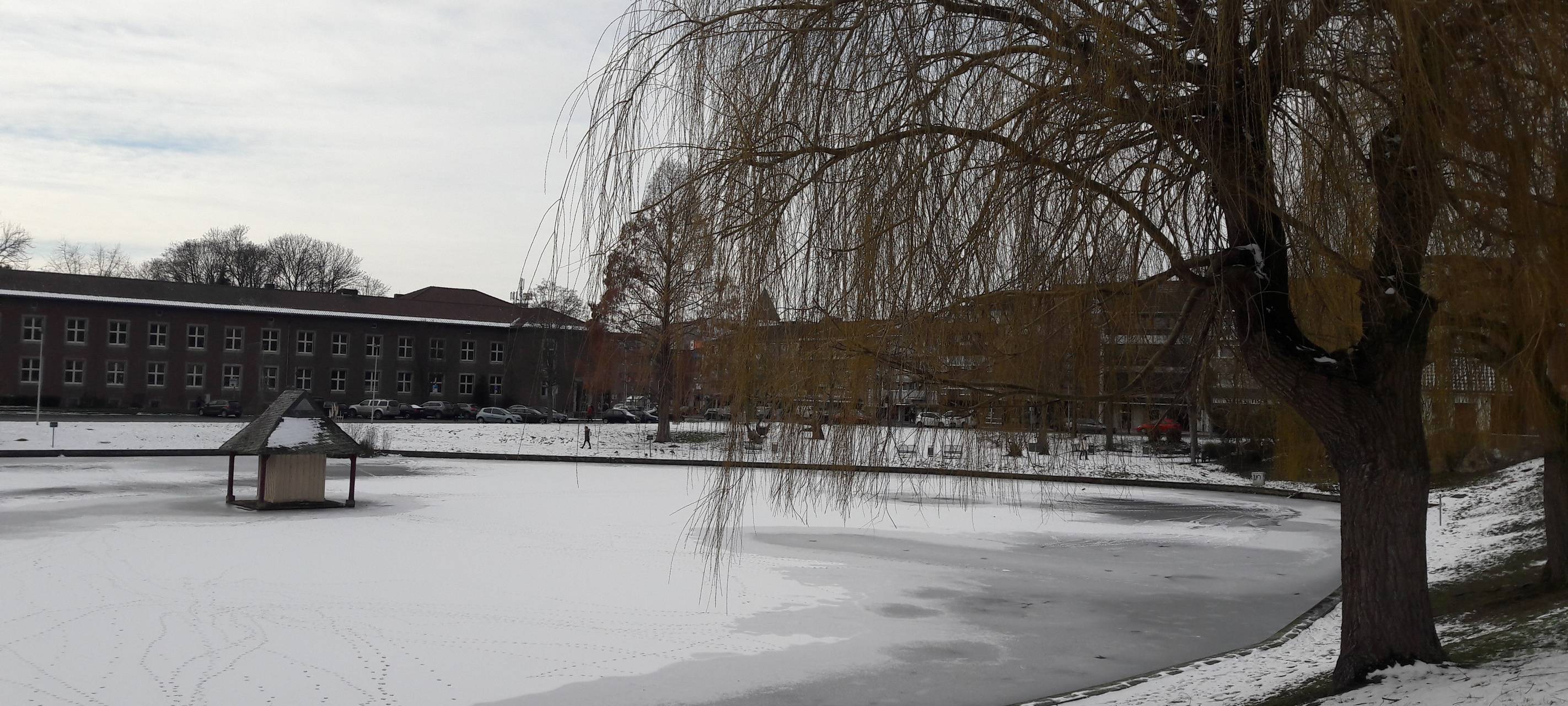 Gefahr beim Betreten von Eisflächen