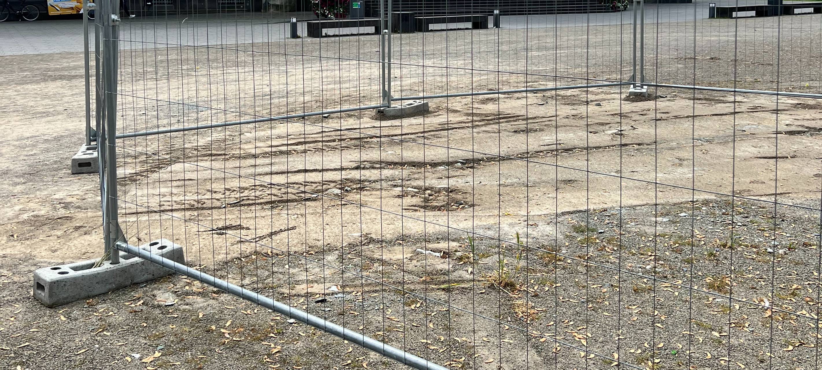 Skulptur abgebaut