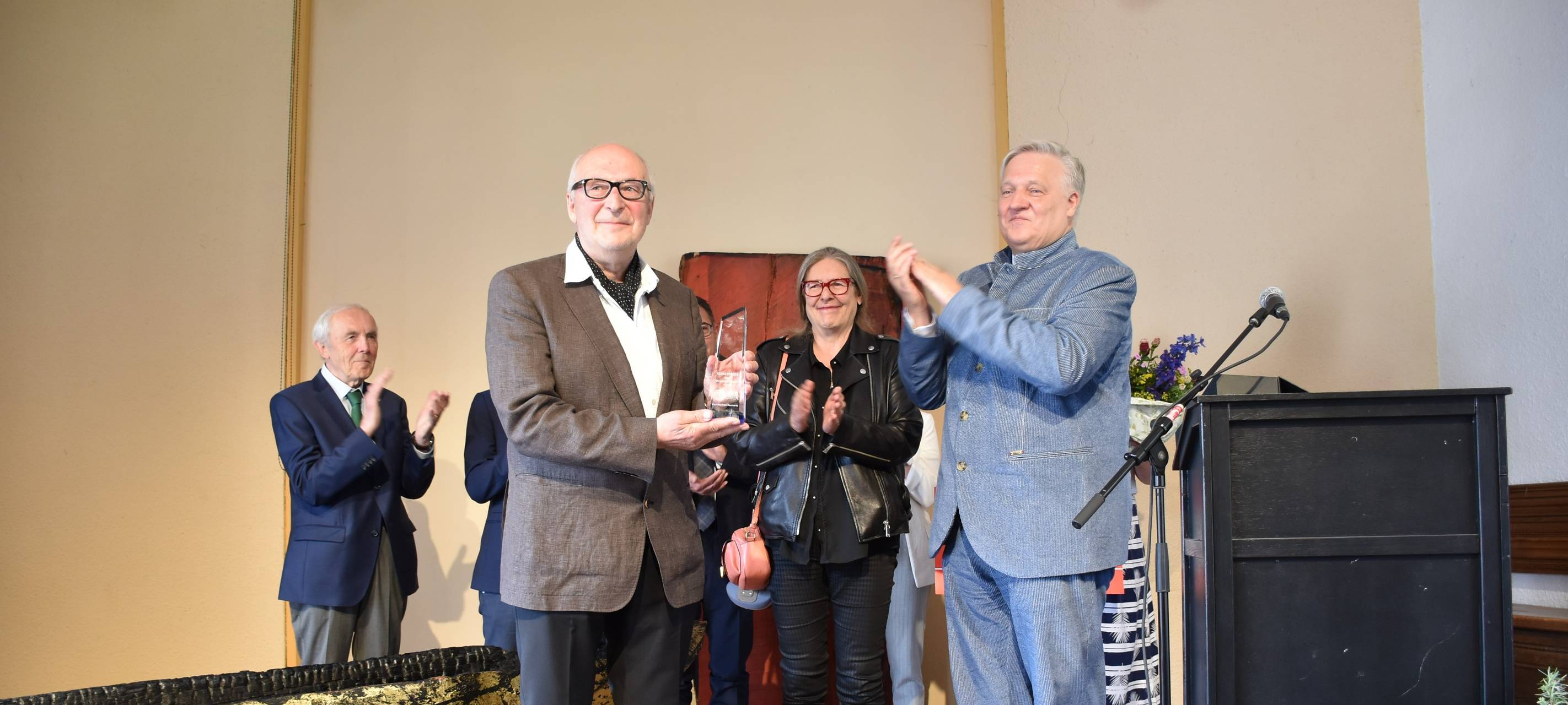 Kunstpreis übergeben
