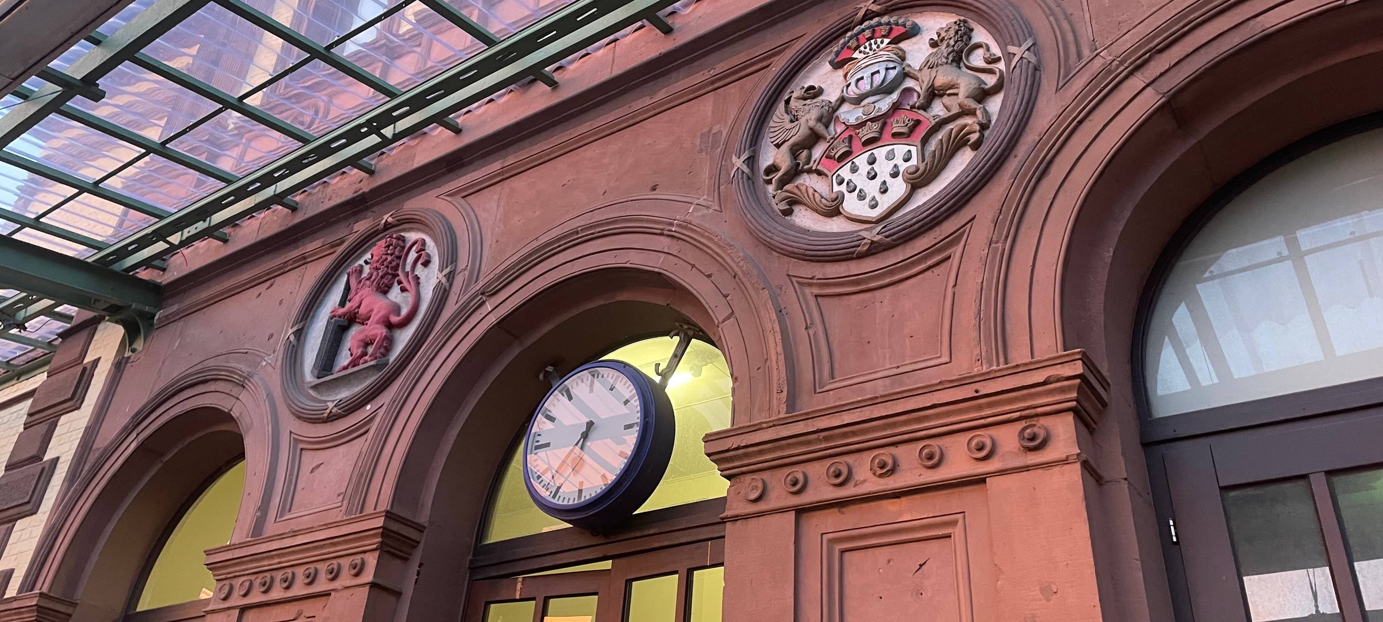 Update: Notarzt-Einsatz am Dürener Bahnhof beendet