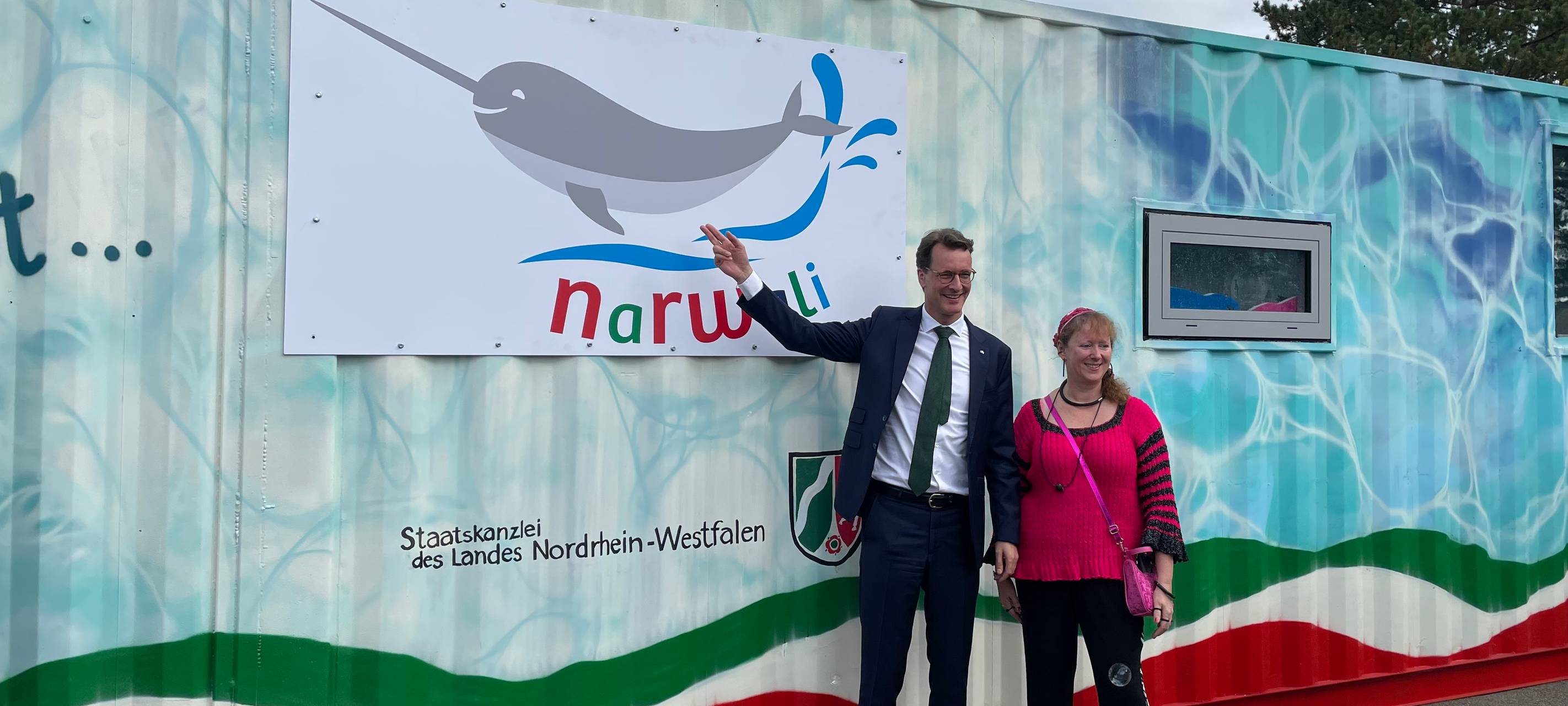 Ministerpräsident Wüst weiht Schwimmcontainer "Narwali" ein
