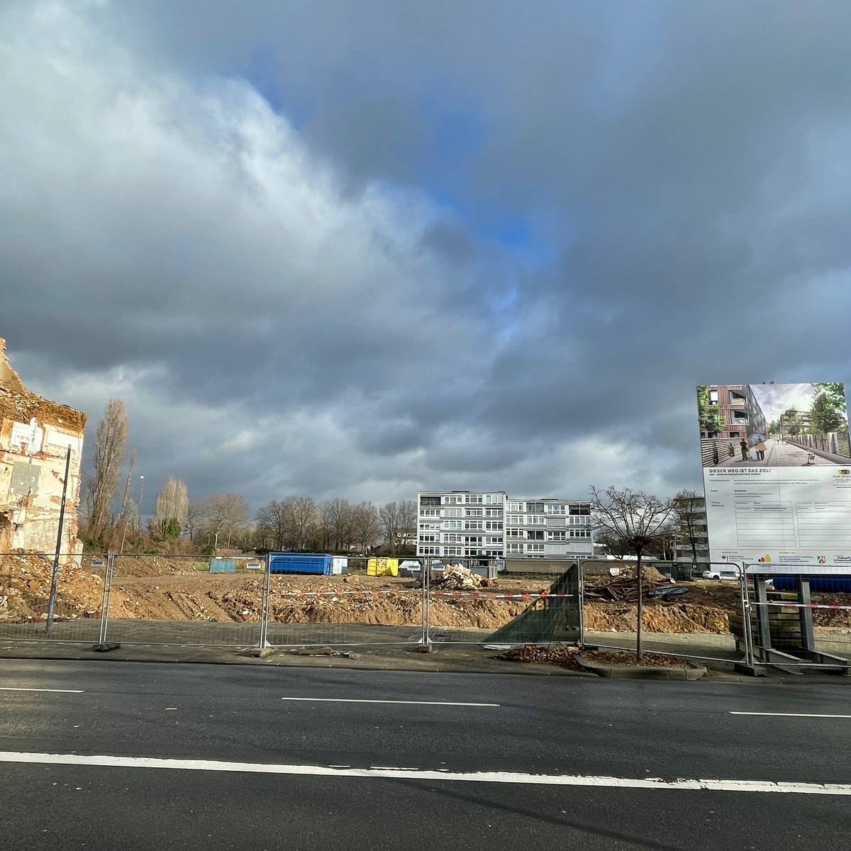 Arbeiten an der Josef-Schregel-Straße in Düren gehen weiter - Radio Rur