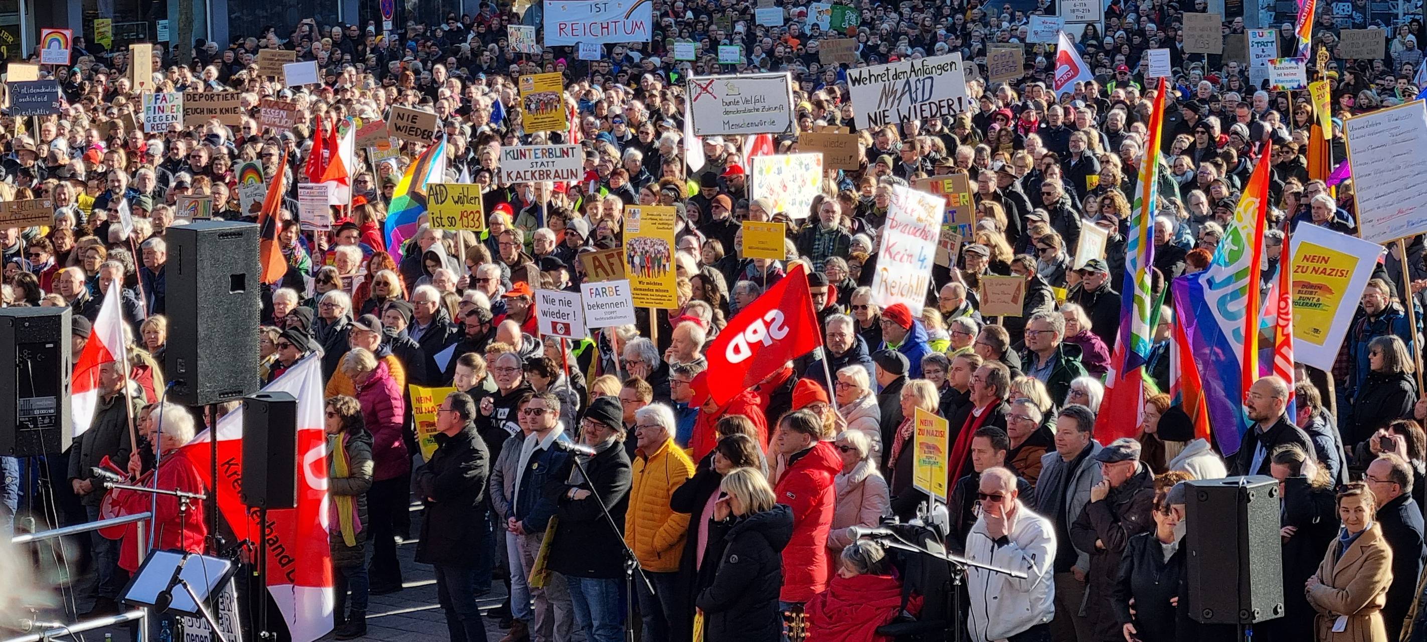 Demo in Düren beendet
