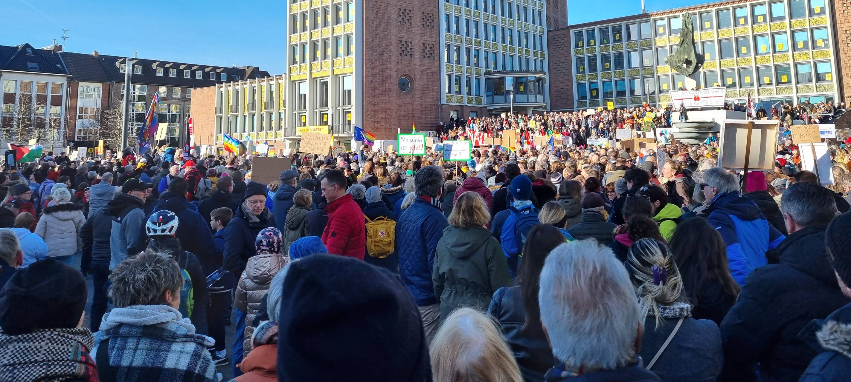 Demo in Düren beendet