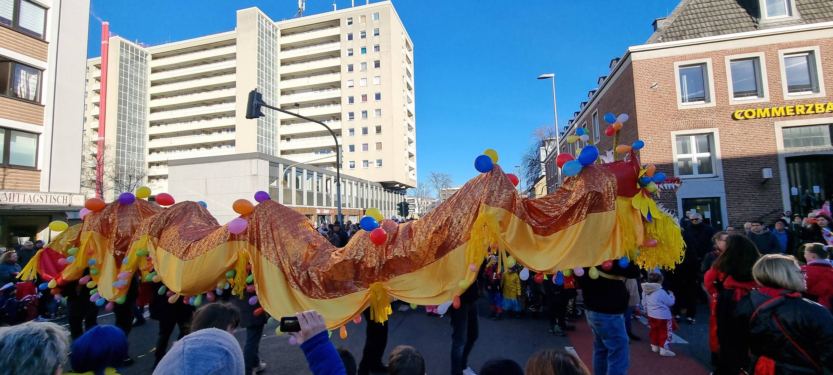 Rund 1.500 Teilnehmer beim Kinderkarneval