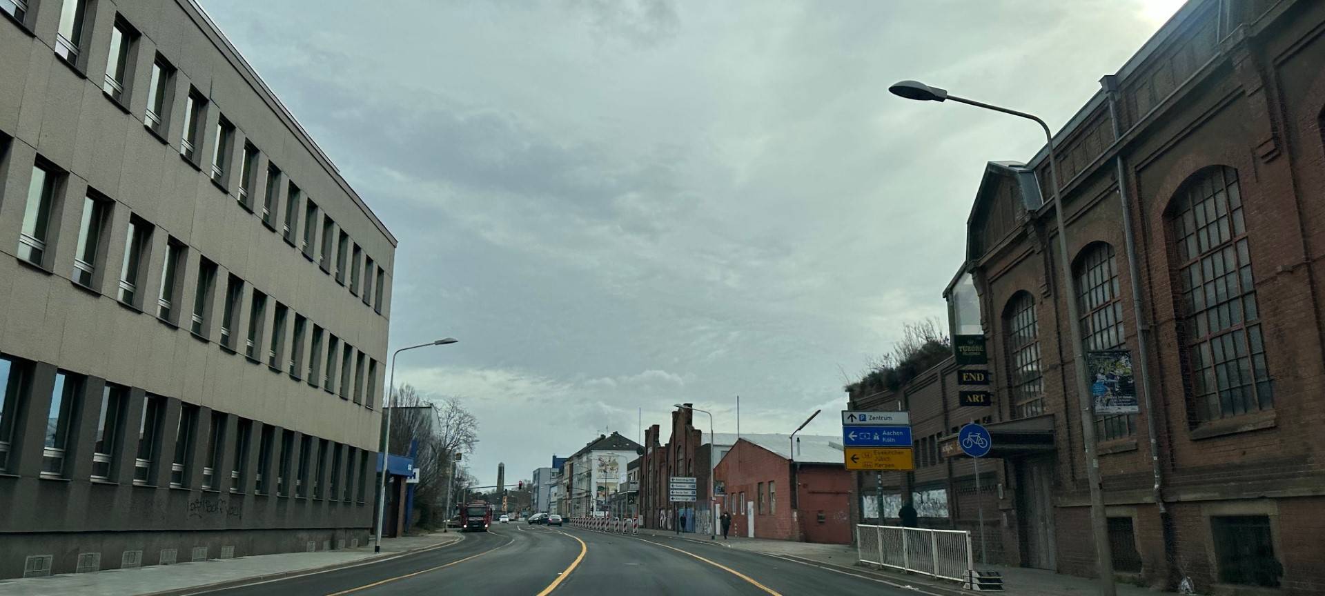Veldener Straße wieder befahrbar