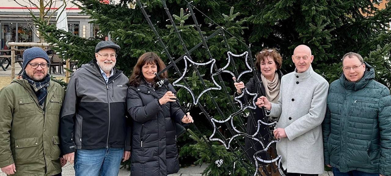 Neue Weihnachtsbeleuchtung für den Marktplatz in Jülich