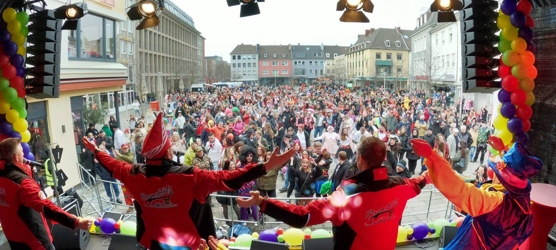 Glasverbote an Weiberfastnacht in Düren und Jülich