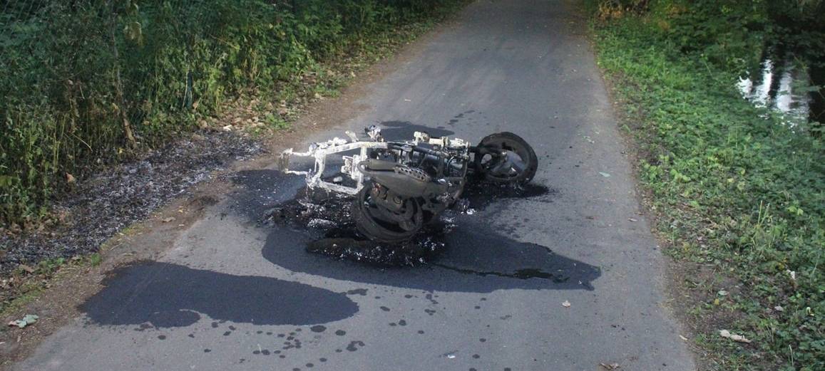 Ausgebrannter Roller in Kreuzau: Polizei sucht Zeugen