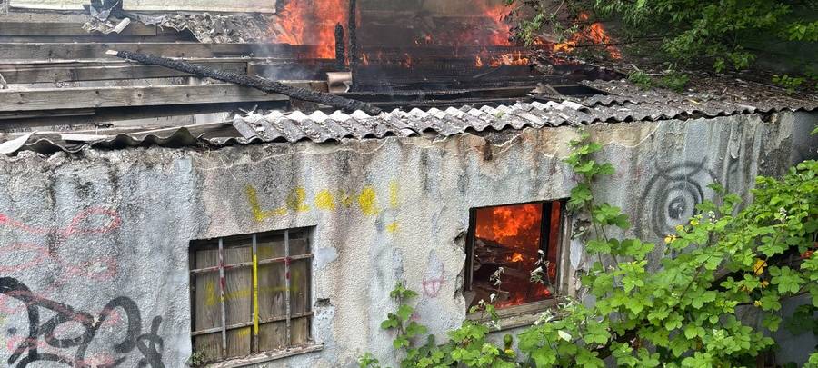 Düren: Feuerwehr spricht von Brandserie