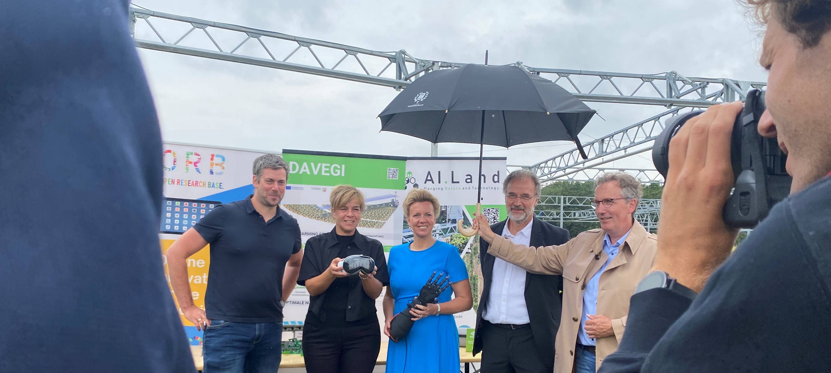 Ministerinnen im Kreis unterwegs