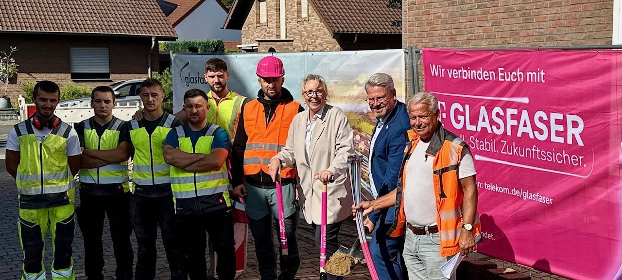 Glasfaserausbau in Inden/Altdorf gestartet