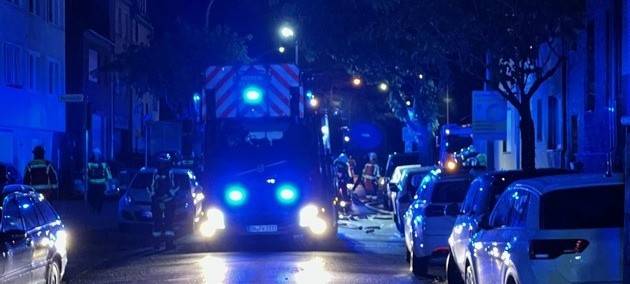 Feuerwehreinsatz in einem Mehrfamilienhaus in Düren-Birkesdorf