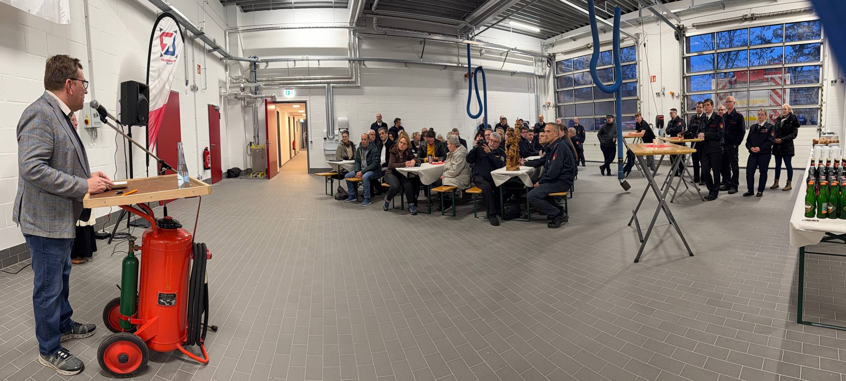 Neues Feuerwehrgerätehaus in Jülich eröffnet