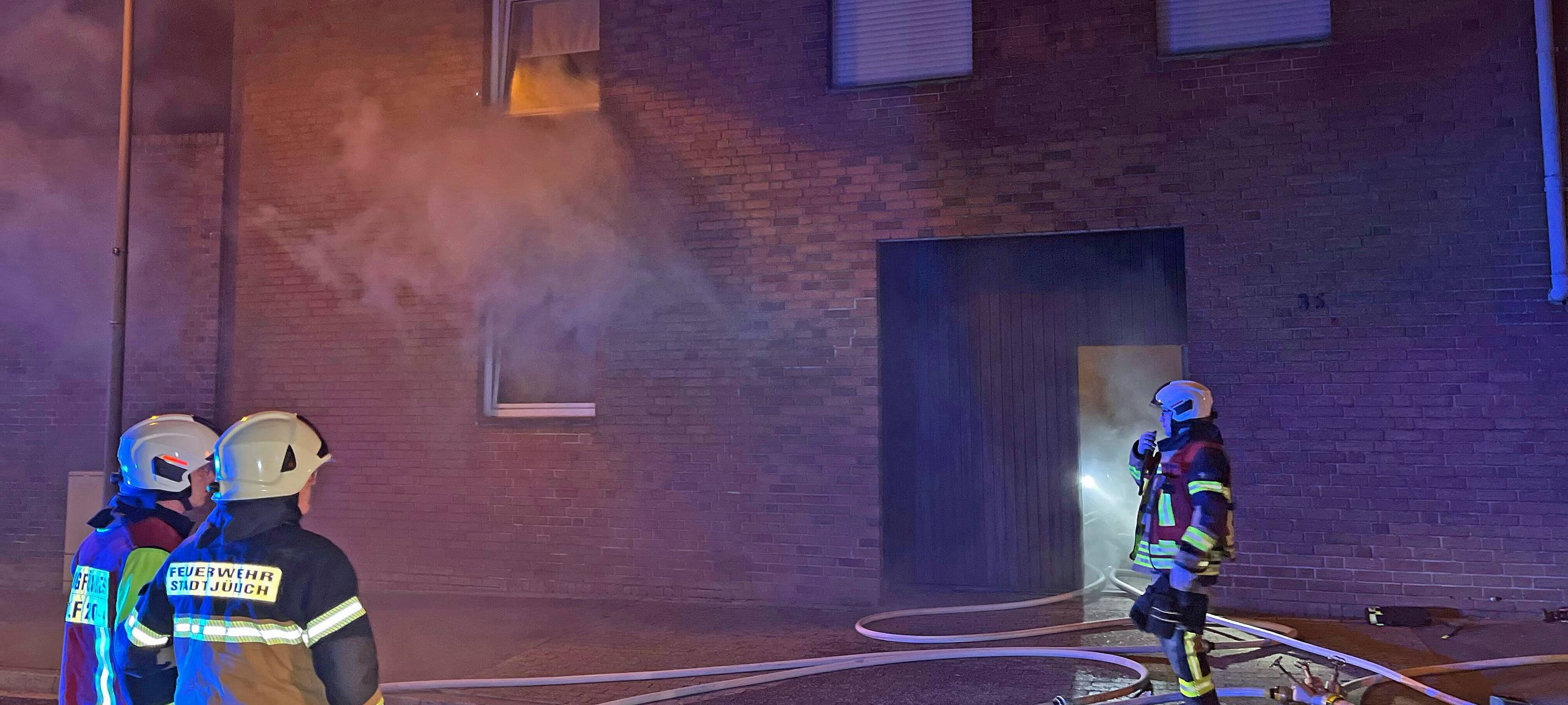 Frau stirbt nach Brand