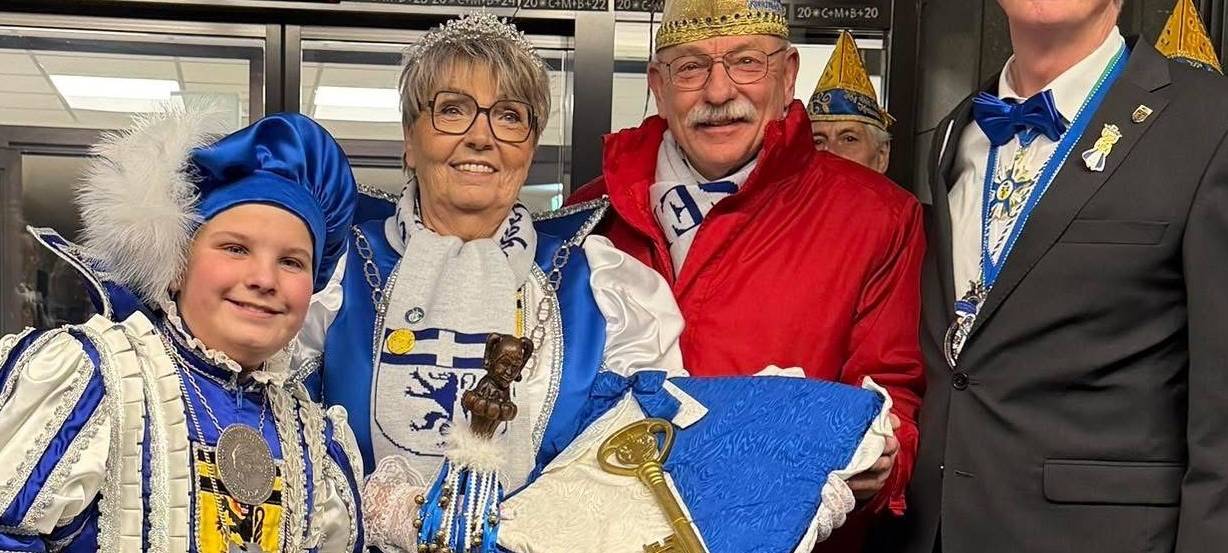 Kreuzau: Rund 1000 Teilnehmer beim Rosenmontagszug