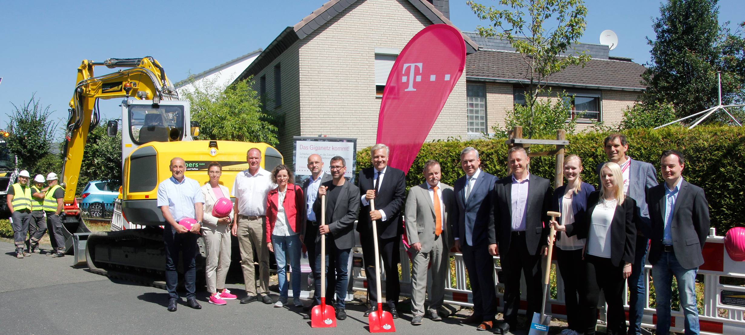 Spatenstich fürs Internet