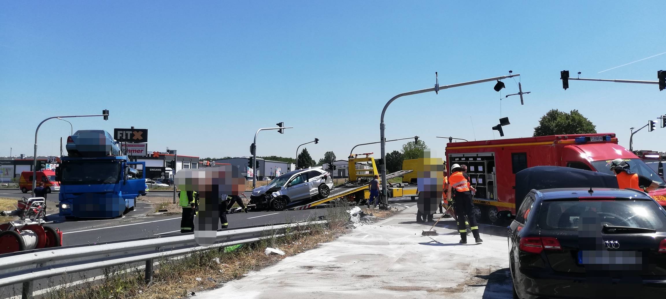 Schwerer Unfall auf B56